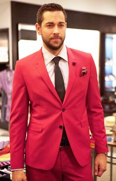 e64b5021e1ce92a80baf51c569a75e60--zachary-levi-zack.jpg