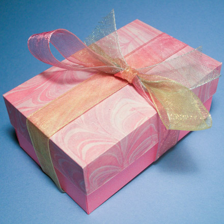 ShirtBoxMarbledR440.jpg