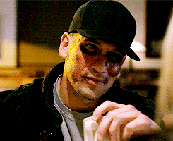 tumblr_o4elg3nMbR1qb79r8o3_r1_250.gif